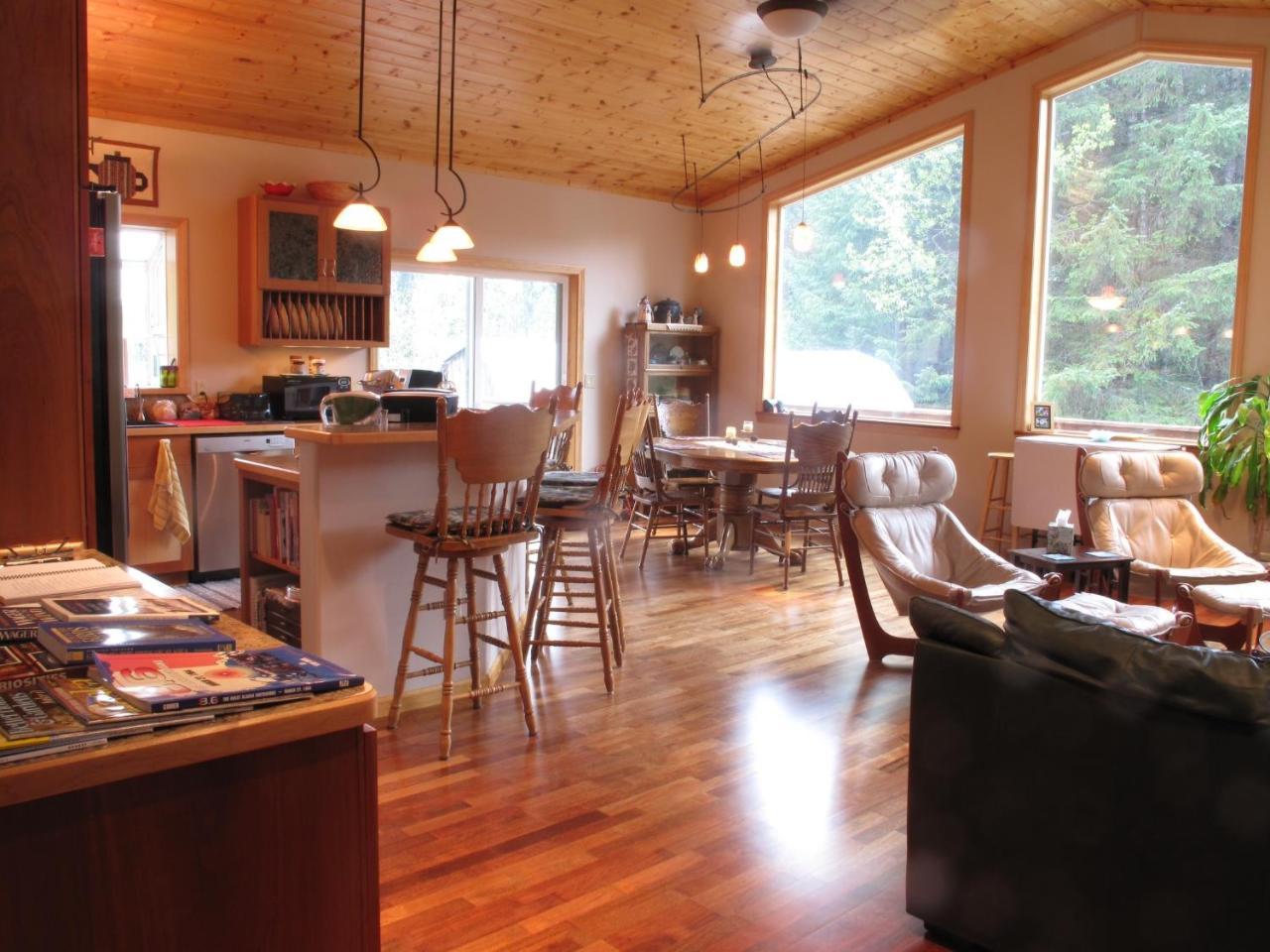 Glacier Creek Lodging Сюърд Екстериор снимка